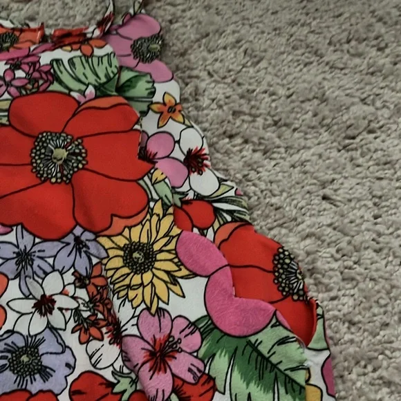 Floral Spring Ready Tank Top - Picture 5 of 9